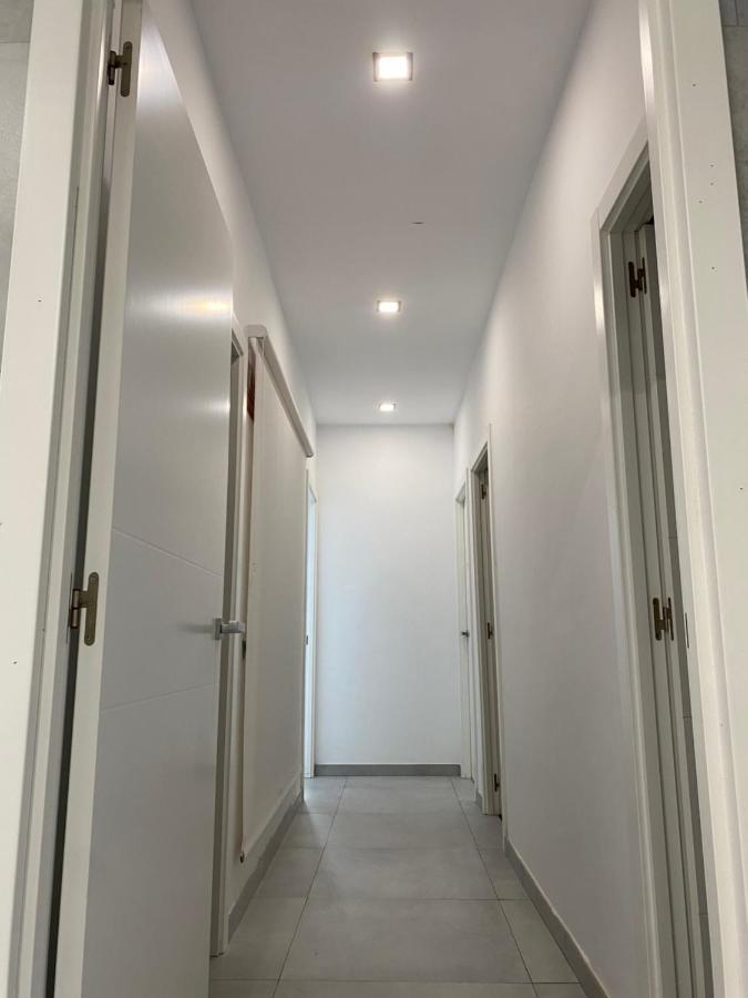 Hostel Ramon Lujan 91 Madrid Ngoại thất bức ảnh