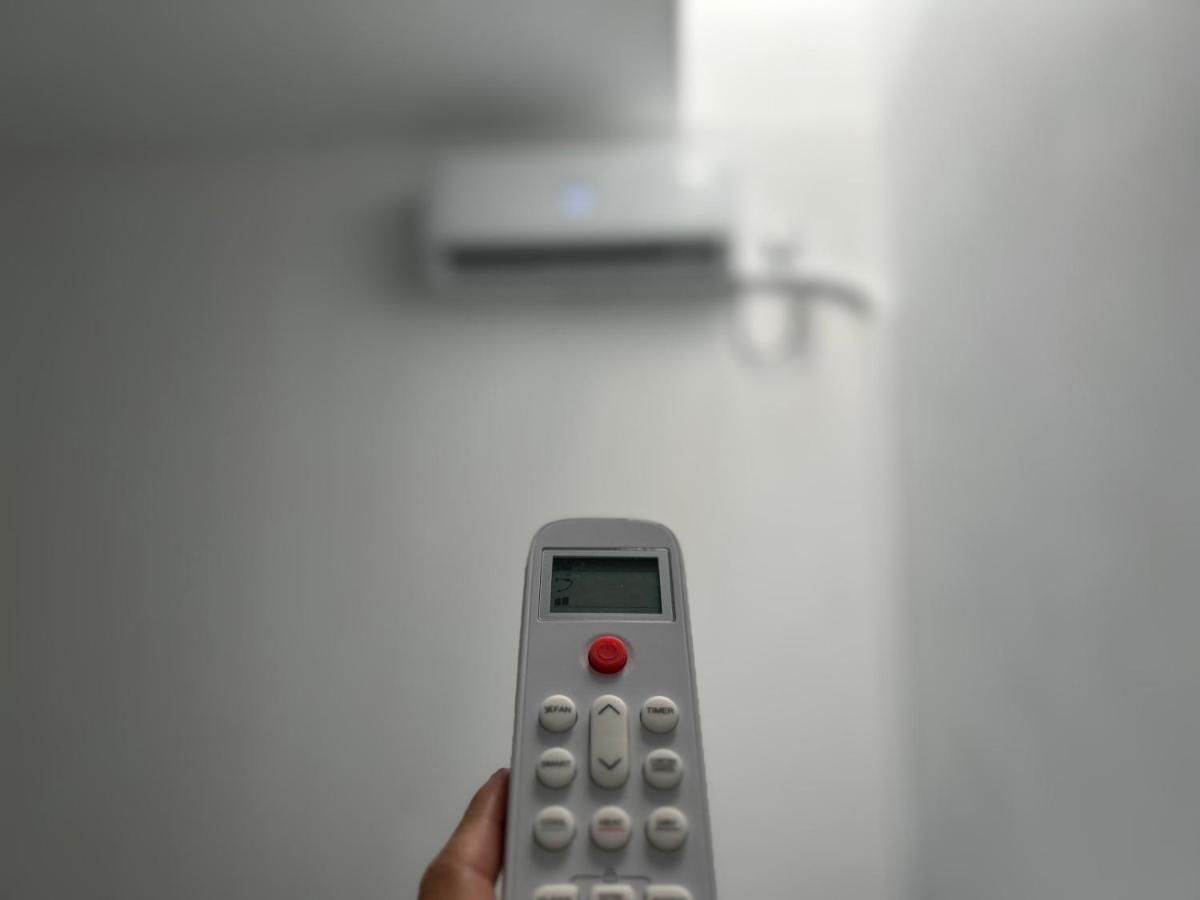 Hostel Ramon Lujan 91 Madrid Ngoại thất bức ảnh